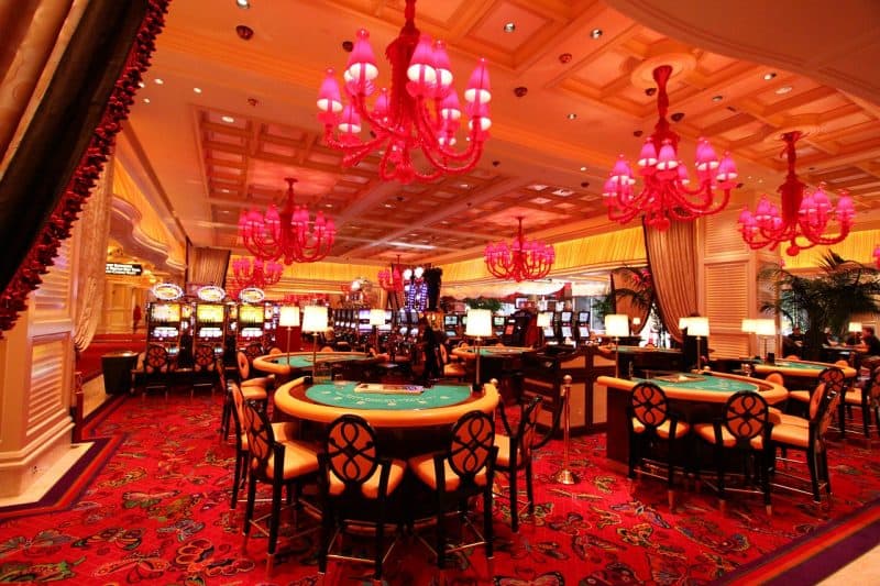 Slot Makinelerinde Volatilite: Kazanma Şansını Artırma